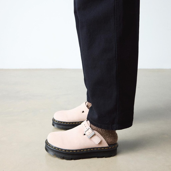 NWT Dr. Martens Zebzag Mules - Picture 2 of 13